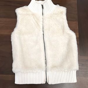 Gap Kids girls fluffy cream vest